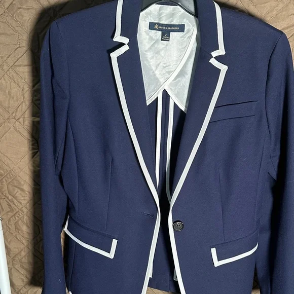 Brooks Brothers Navy Blazer with White Trim - Picture 3 of 3